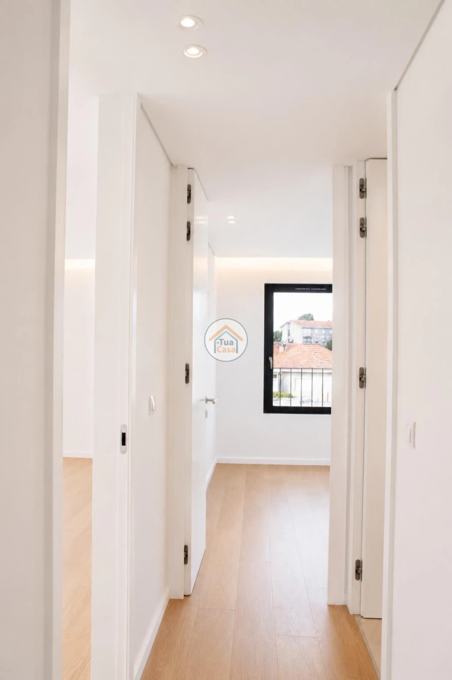 Apartamento T1 para Venda em Mafamude e Vilar do Paraíso Foto 35