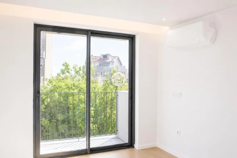 Apartamento T1 para Venda em Mafamude e Vilar do Paraíso Foto 23