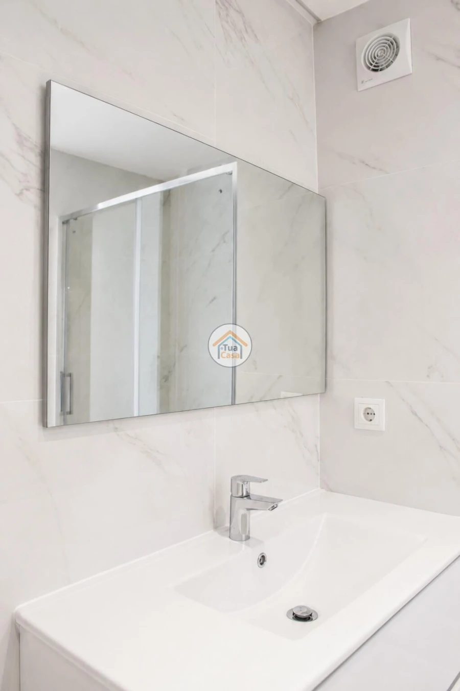Apartamento T1 para Venda em Mafamude e Vilar do Paraíso Foto 21