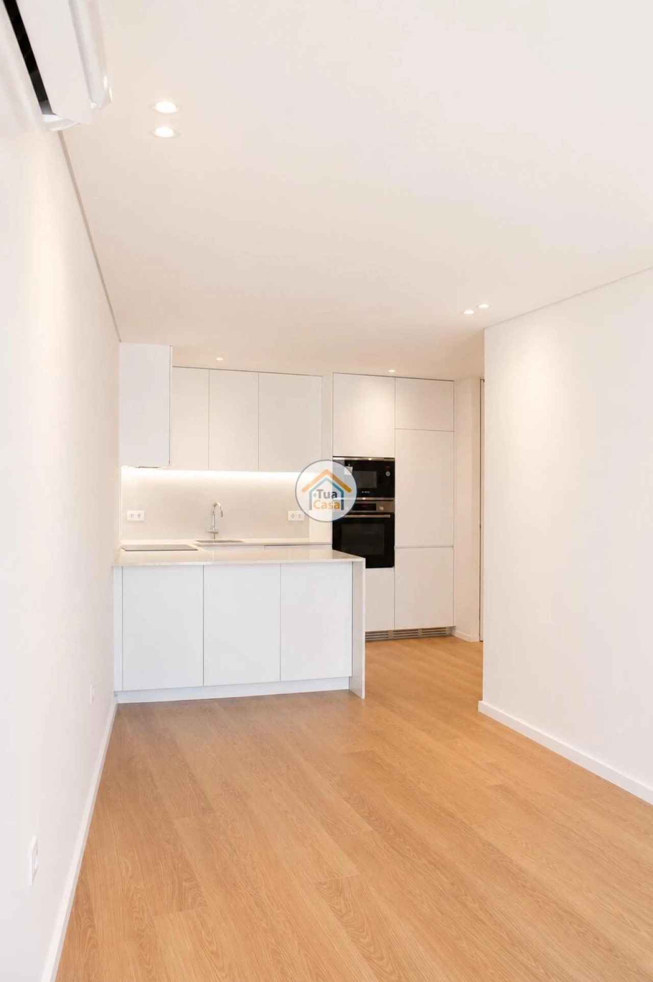 Apartamento T1 para Venda em Mafamude e Vilar do Paraíso Foto 45
