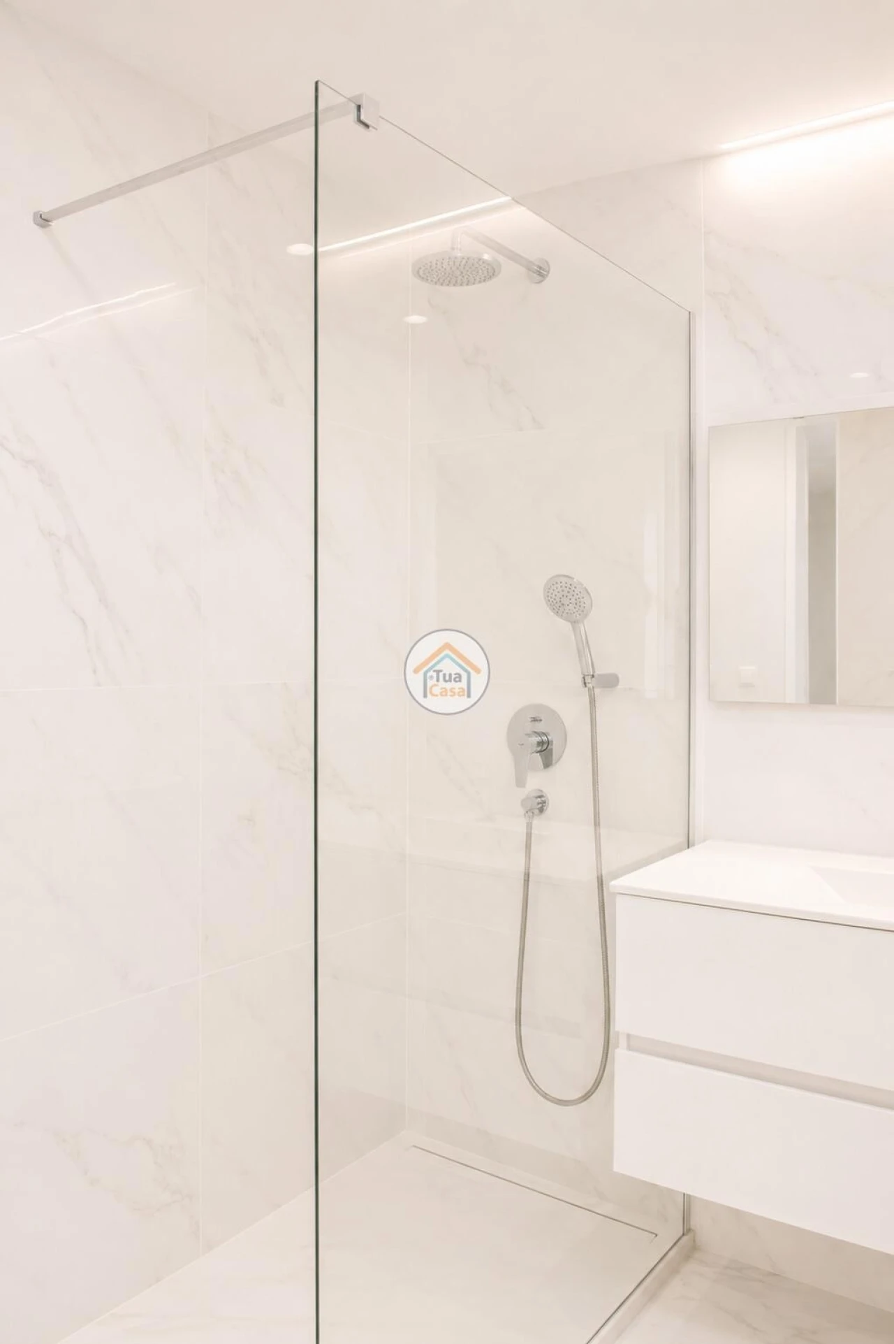 Apartamento T1 para Venda em Mafamude e Vilar do Paraíso Foto 30