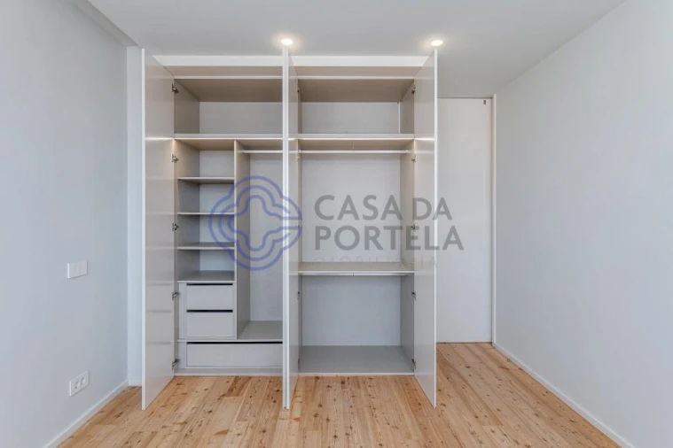 Moradia T4 para Venda em Canidelo Foto 29