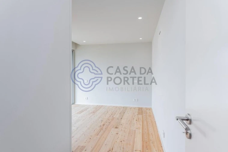 Moradia T4 para Venda em Canidelo Foto 30
