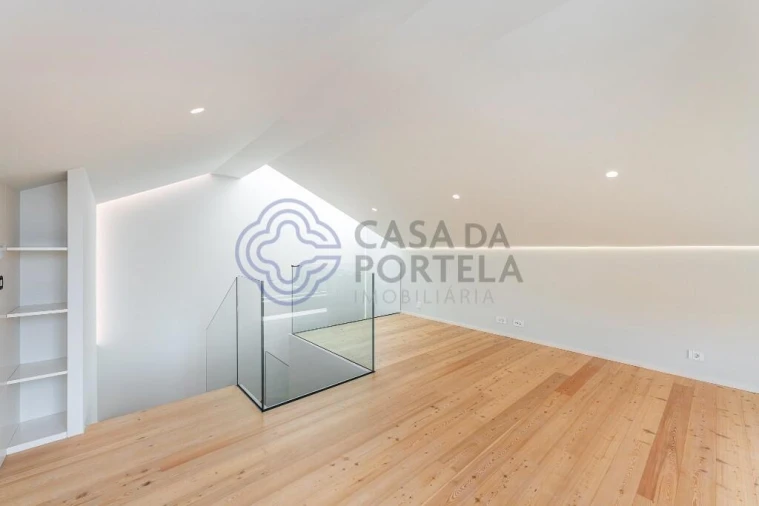 Moradia T4 para Venda em Canidelo Foto 53