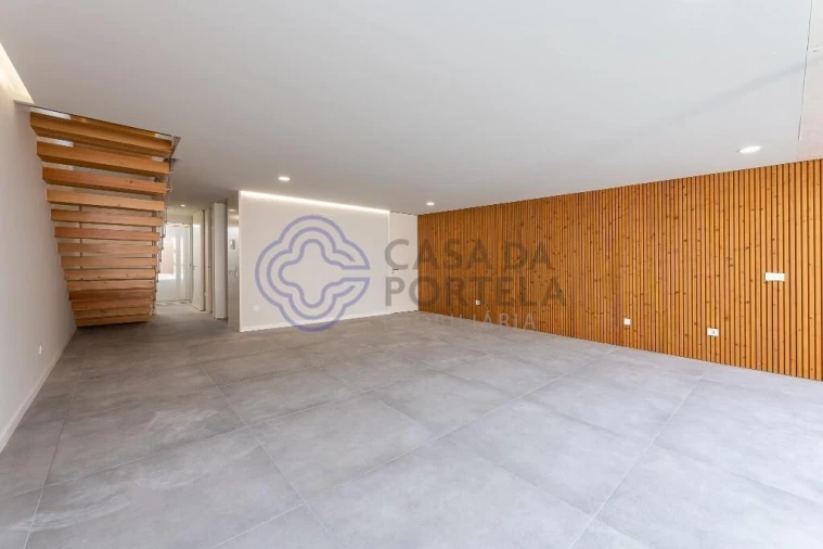 Moradia T4 para Venda em Canidelo Foto 61