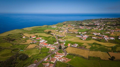 Moradia T1 para Venda em Lomba da Fazenda