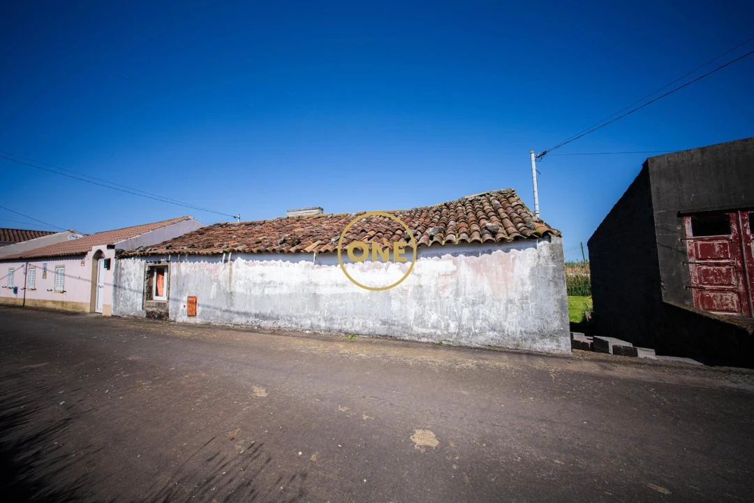 Moradia T1 para Venda em Lomba da Fazenda Foto 13