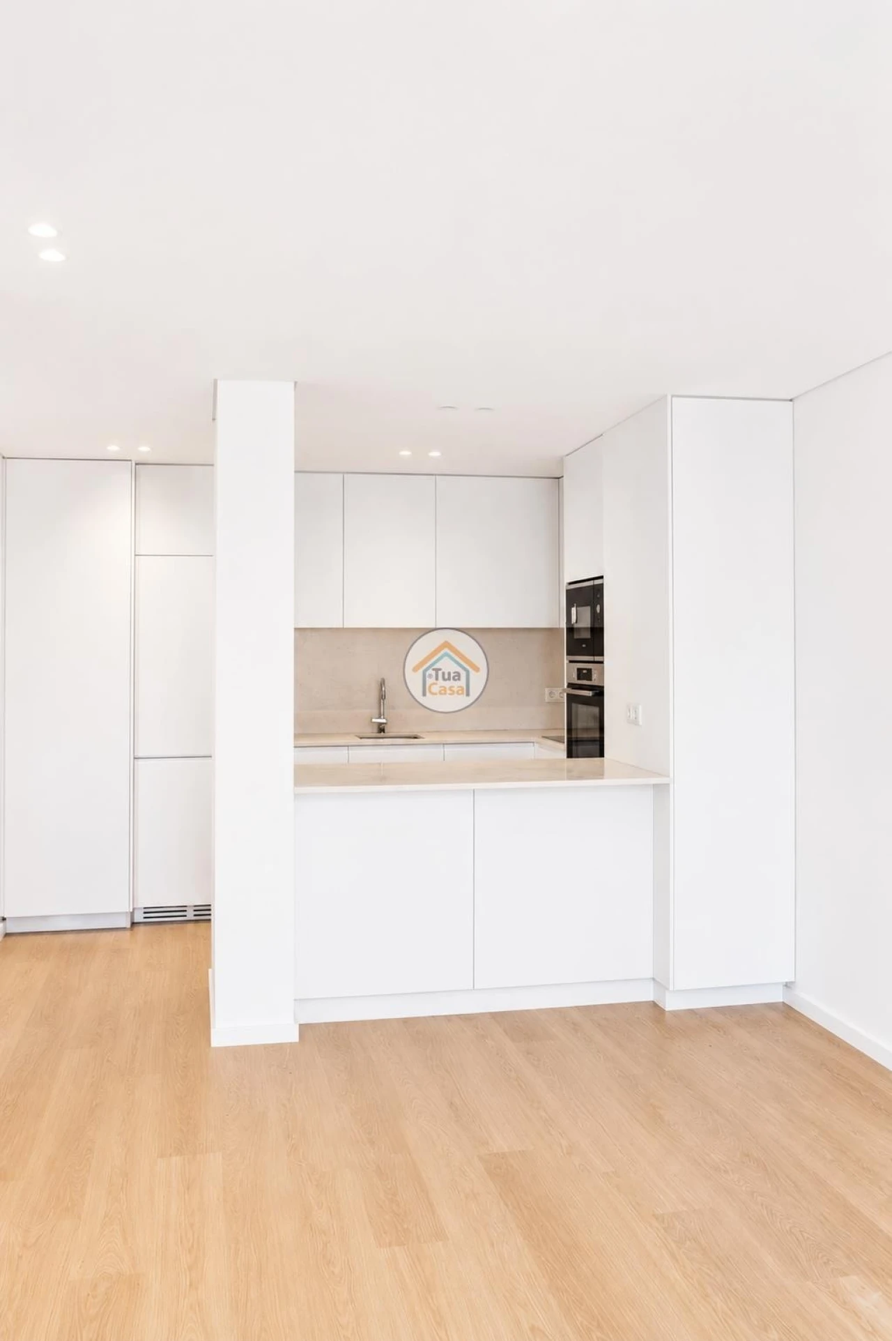 Apartamento T2 para Venda em Mafamude e Vilar do Paraíso Foto 4