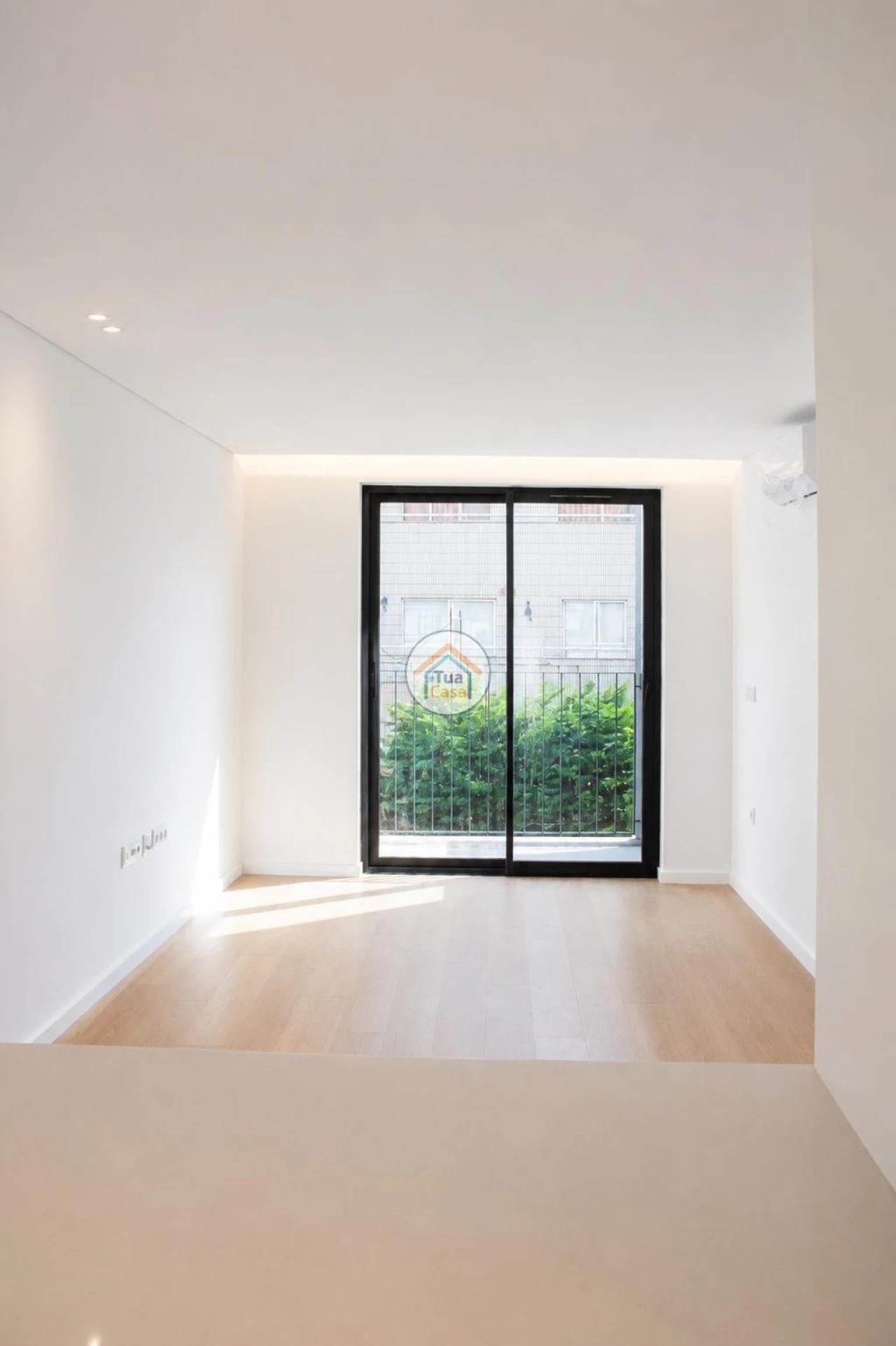Apartamento T2 para Venda em Mafamude e Vilar do Paraíso Foto 2