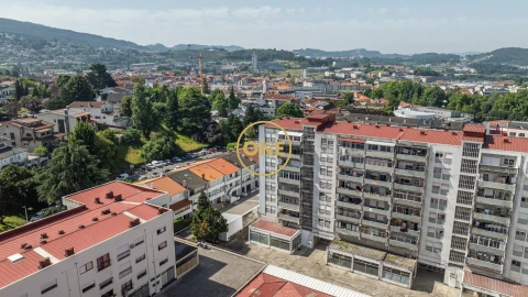 Loja para Venda em Azurem