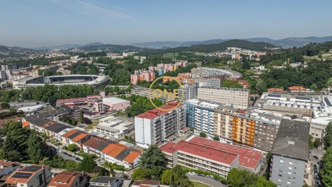 Loja para Venda em Azurem