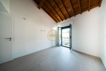 Moradia T2 para Venda em Ribeira Quente