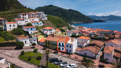 Moradia T2 para Venda em Ribeira Quente