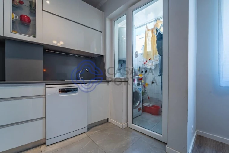 Apartamento T2 para Venda em Paranhos Foto 10