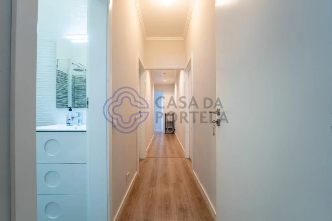 Apartamento T2 para Venda em Paranhos Foto 11