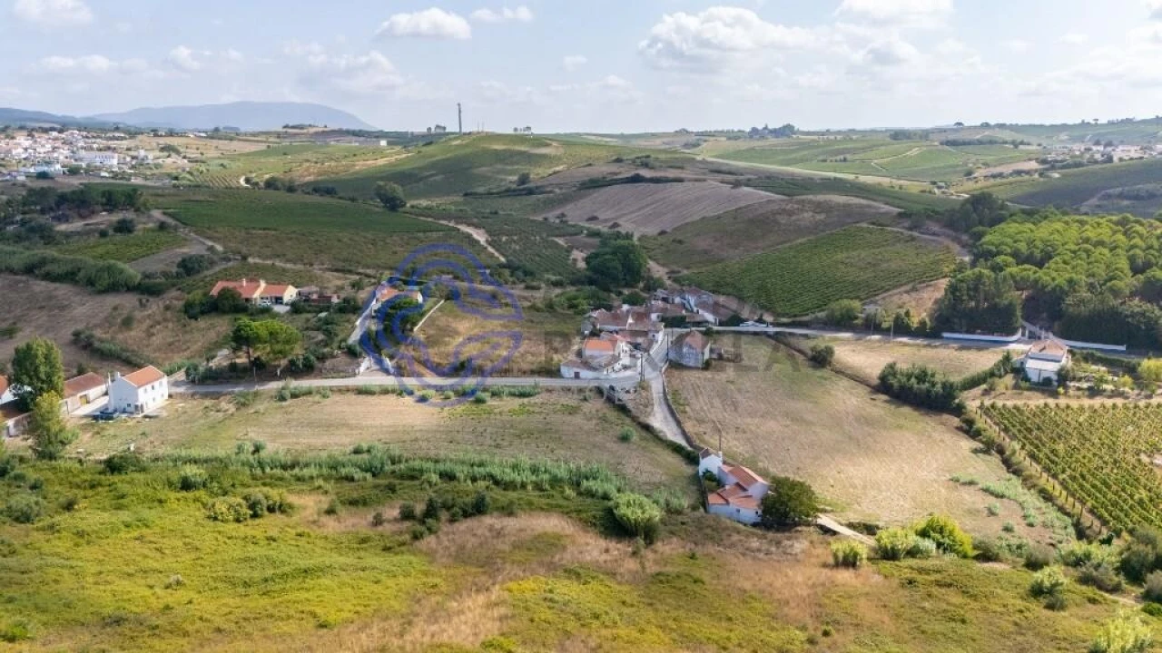 Moradia T3 para Venda em Carvoeira e Carmões Foto 21