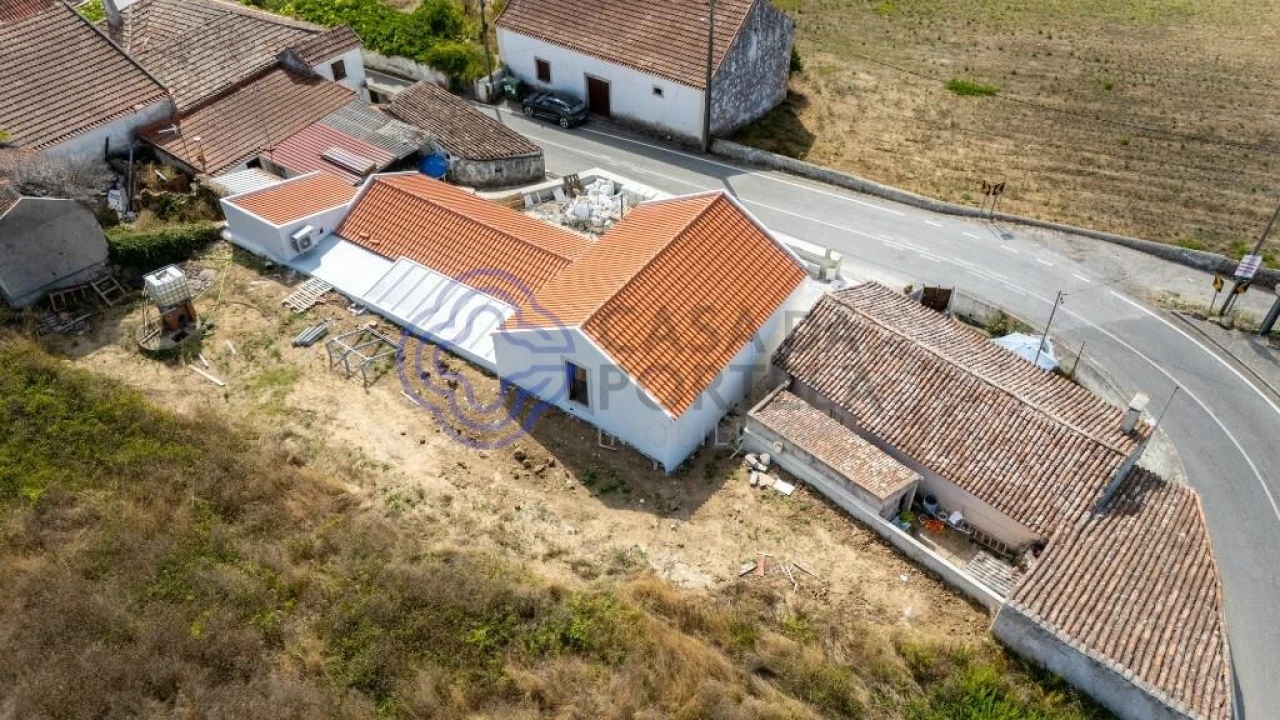 Moradia T3 para Venda em Carvoeira e Carmões Foto 7