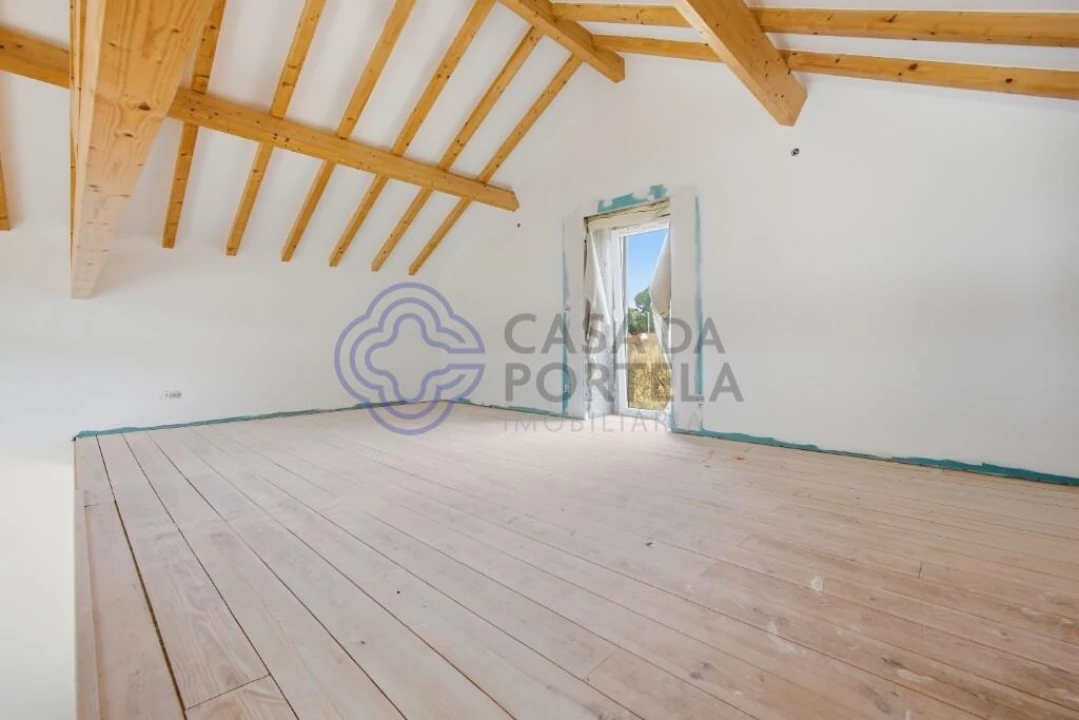 Moradia T3 para Venda em Carvoeira e Carmões Foto 30