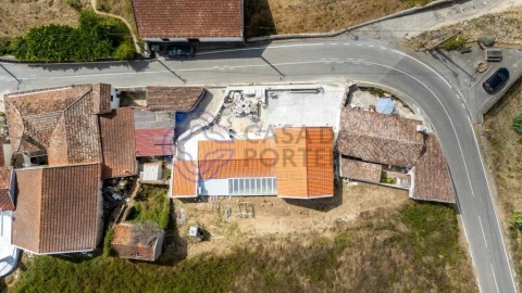 Moradia T3 para Venda em Carvoeira e Carmões