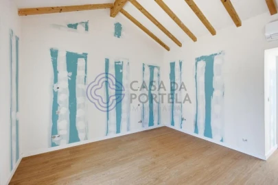 Moradia T3 para Venda em Carvoeira e Carmões