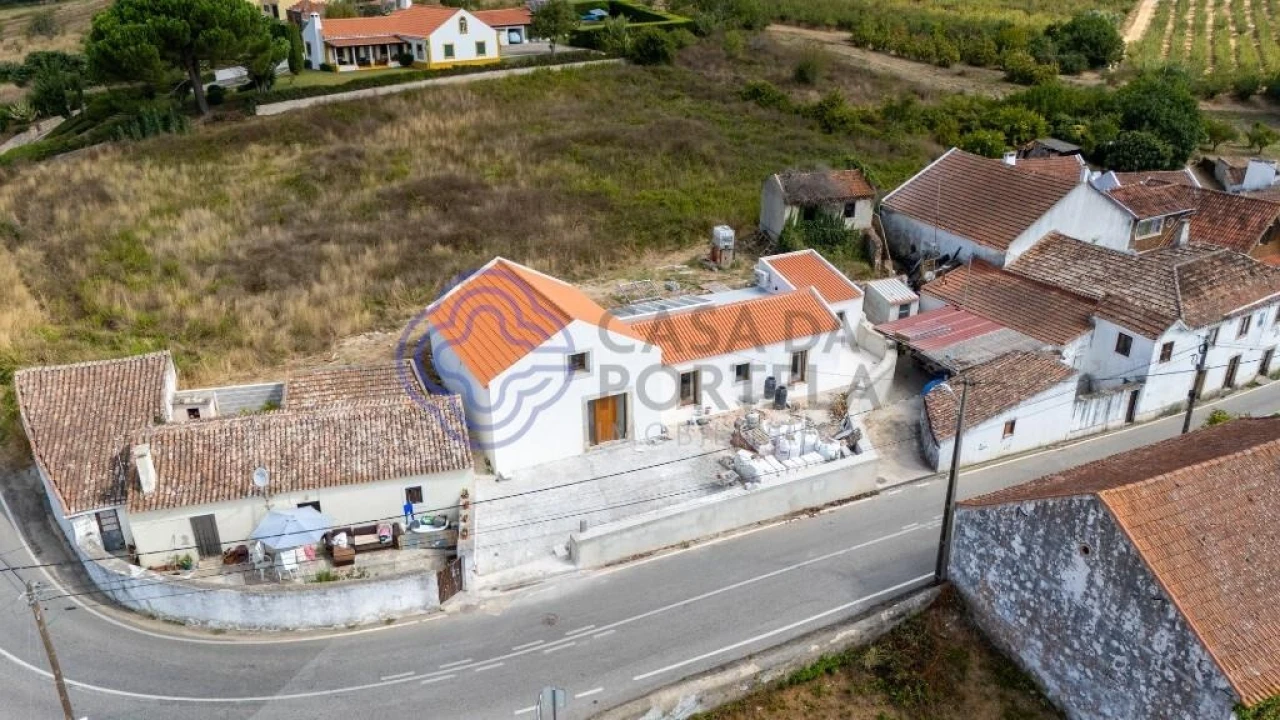Moradia T3 para Venda em Carvoeira e Carmões Foto 6