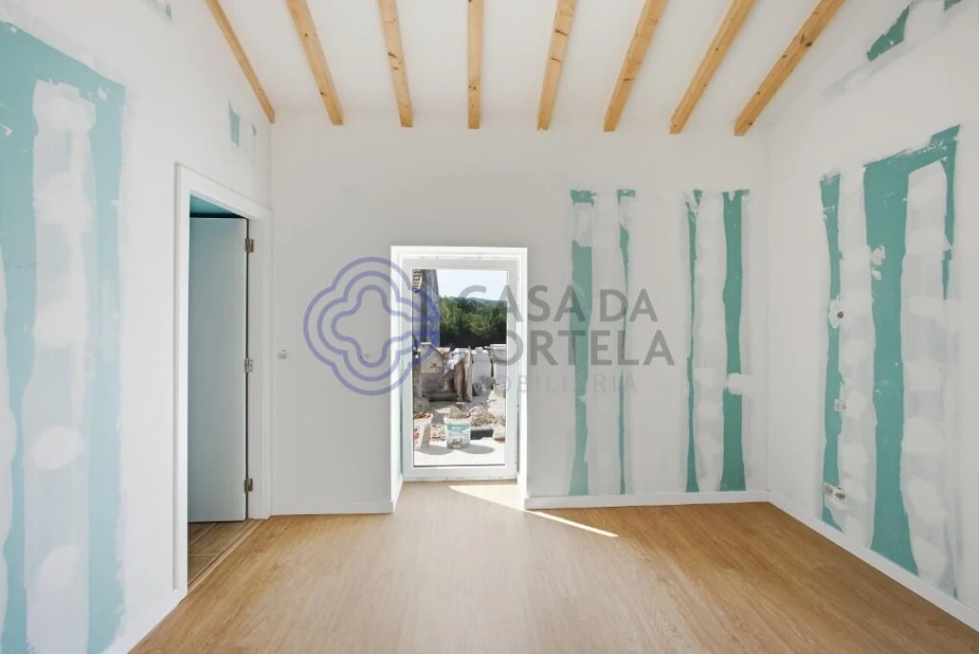Moradia T3 para Venda em Carvoeira e Carmões Foto 35