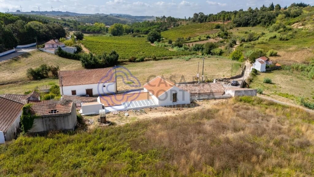 Moradia T3 para Venda em Carvoeira e Carmões Foto 14