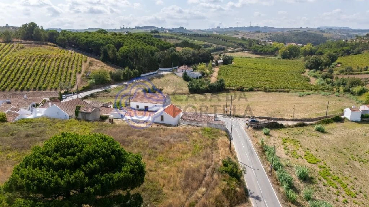 Moradia T3 para Venda em Carvoeira e Carmões Foto 19