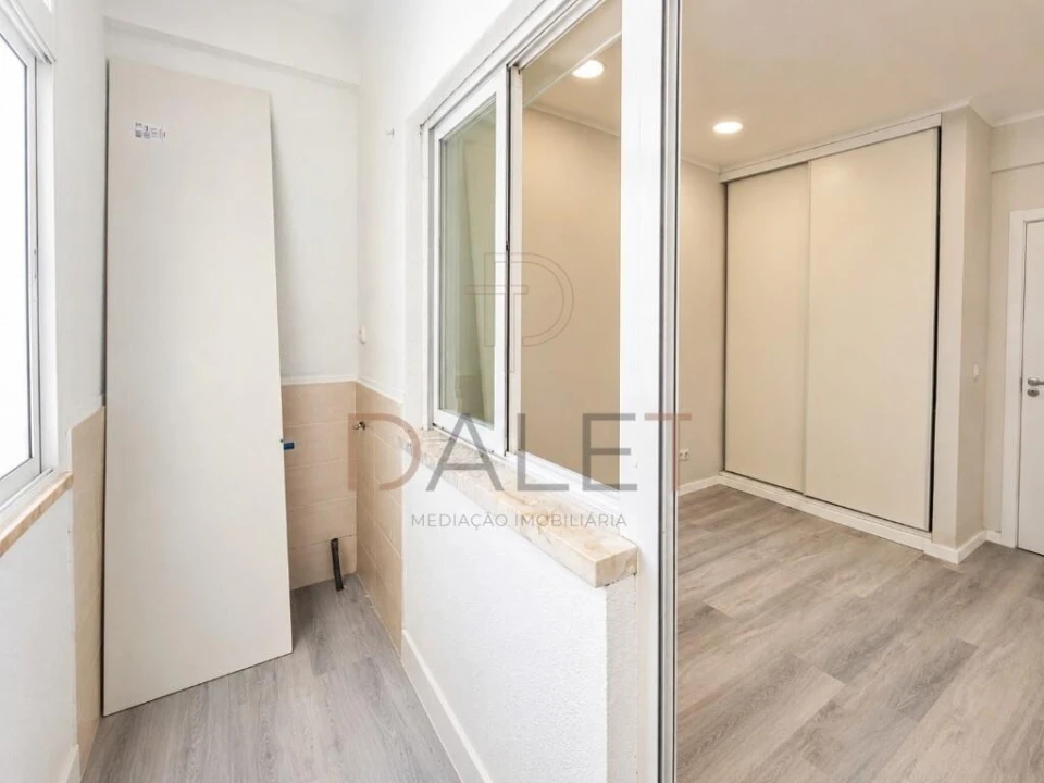 Apartamento T1 para Venda em Venteira Foto 14