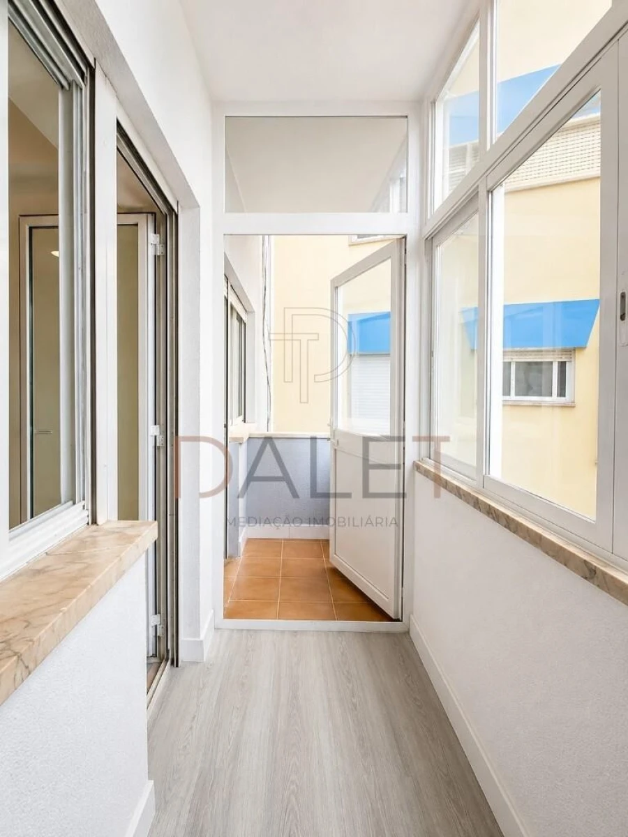 Apartamento T1 para Venda em Venteira Foto 11