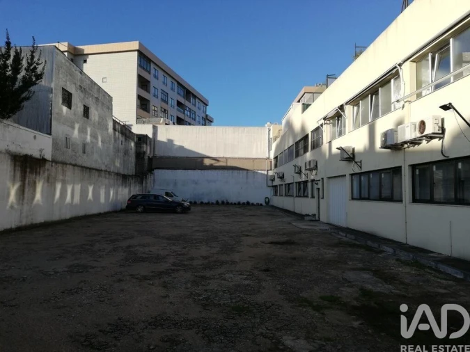 Armazém para Venda em Mafamude e Vilar do Paraíso Foto 5