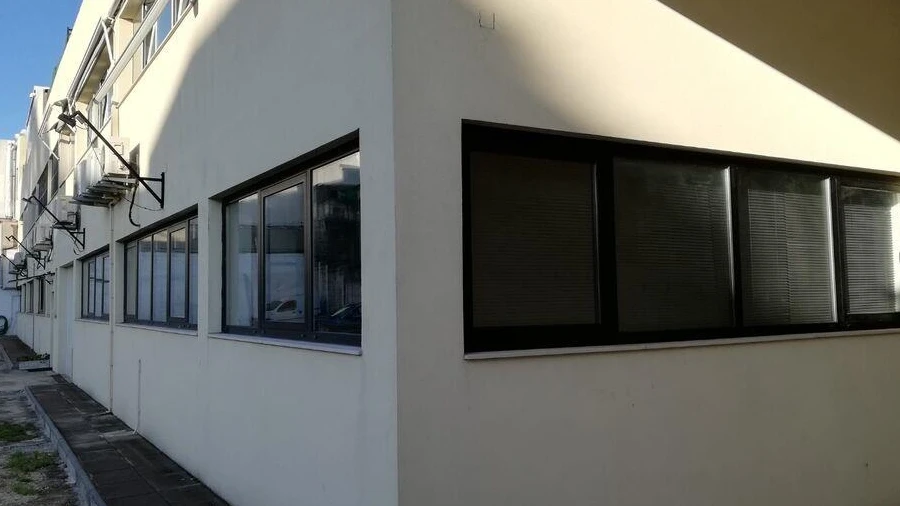Armazém para Venda em Mafamude e Vilar do Paraíso