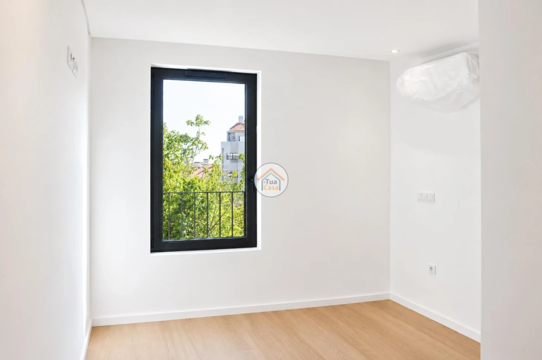 Apartamento T2 para Venda em Mafamude e Vilar do Paraíso Foto 21