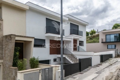 Moradia T3 para Venda em Este (São Pedro e São Mamede)