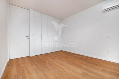 Moradia T3 para Venda em Este (São Pedro e São Mamede)