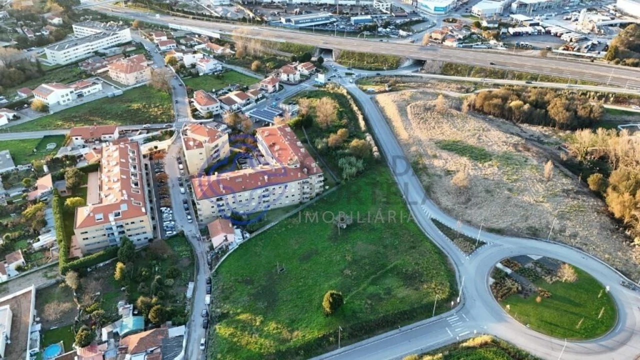 Apartamento T1 para Venda em Canelas Foto 9