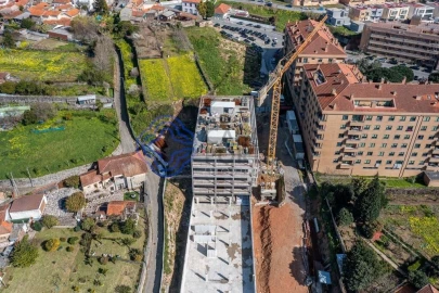 Apartamento T1 para Venda em Canelas