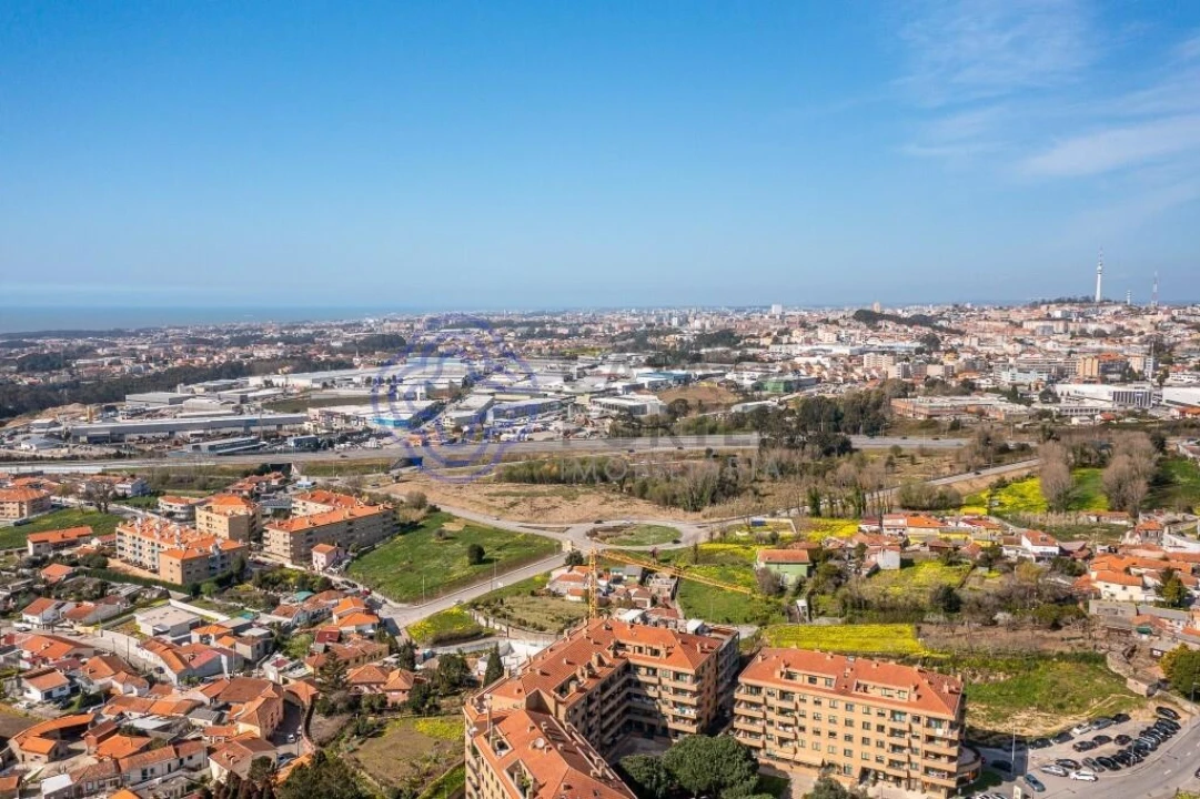 Apartamento T1 para Venda em Canelas Foto 24