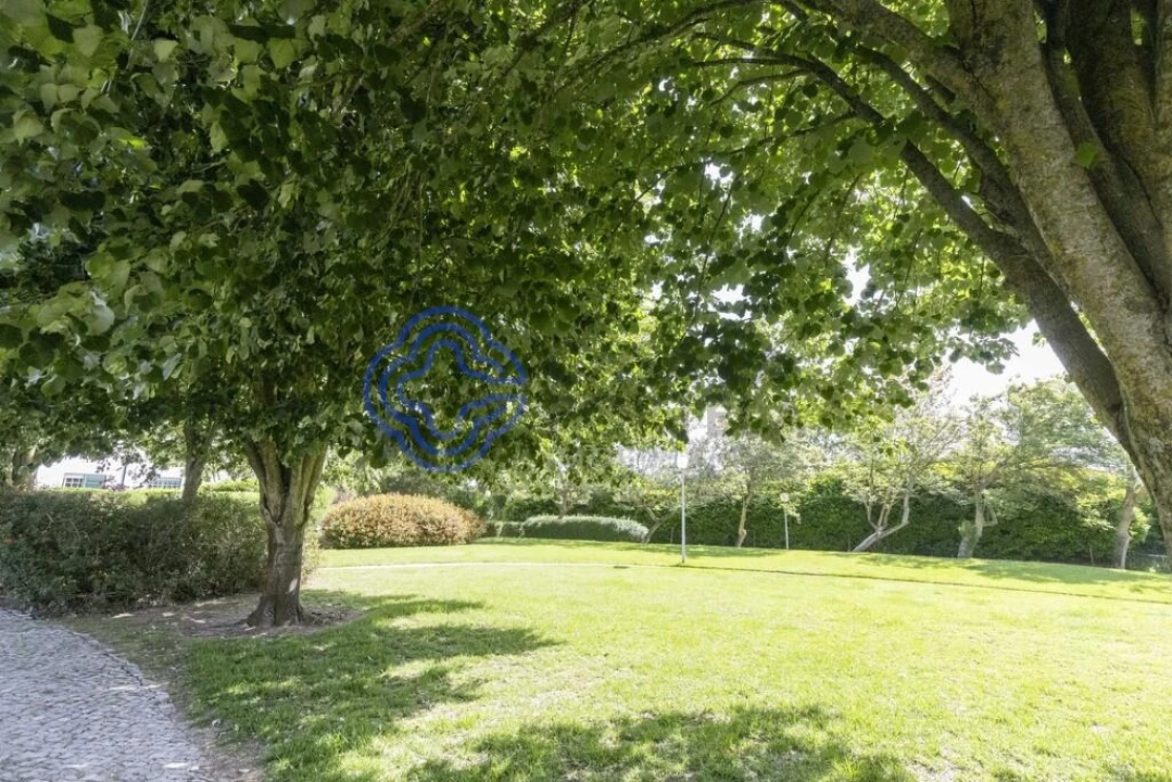 Apartamento T1 para Arrendamento em São Domingos de Rana Foto 21