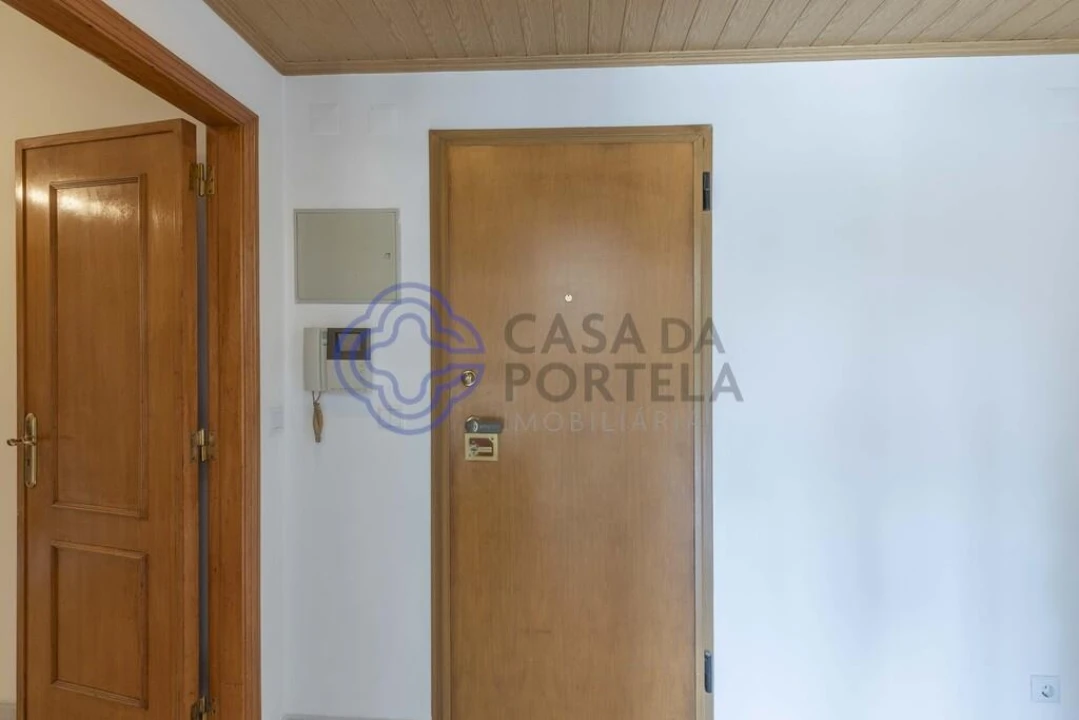 Apartamento T1 para Arrendamento em São Domingos de Rana Foto 14
