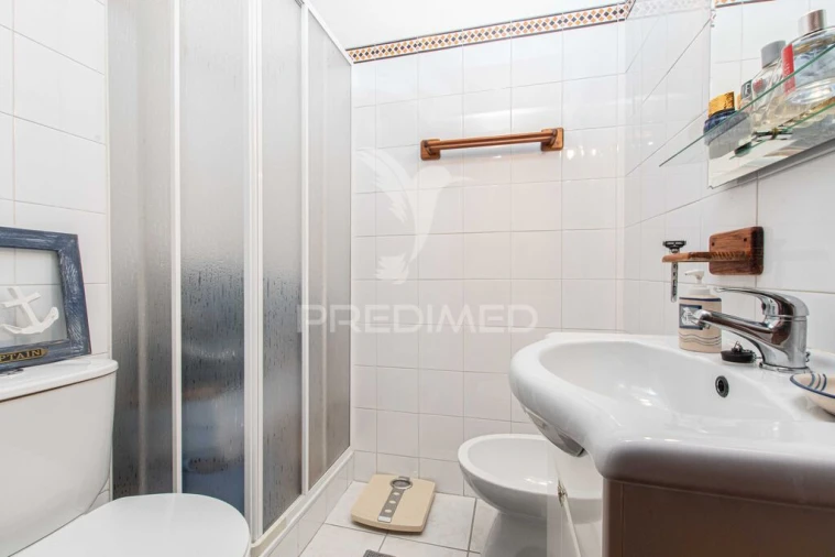 Apartamento T3 para Venda em Vila Nova da Rainha Foto 18