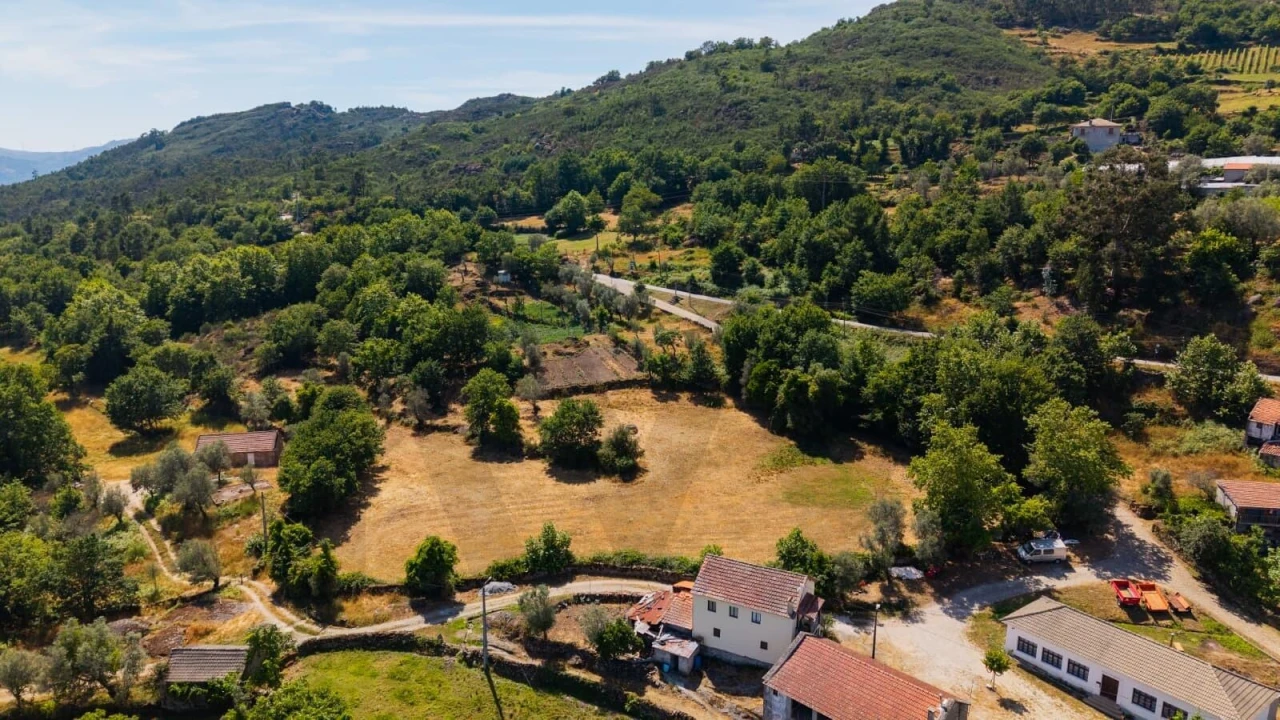 Terreno para Venda em Rio Douro Foto 18