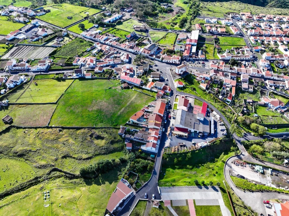 Terreno para Venda em Vila do Porto Foto 4
