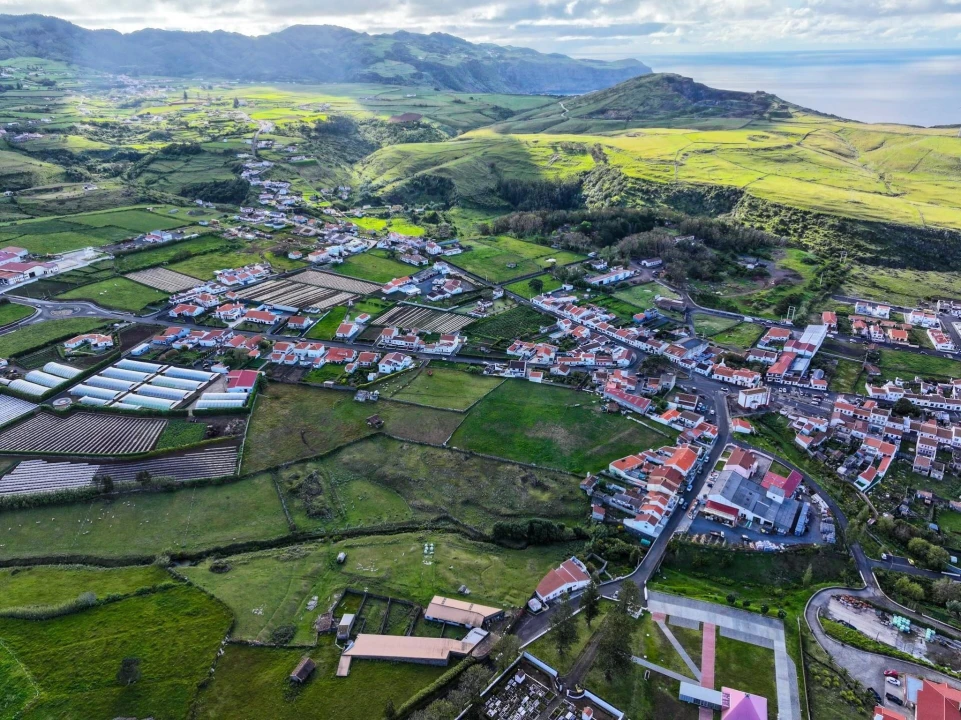Terreno para Venda em Vila do Porto Foto 9