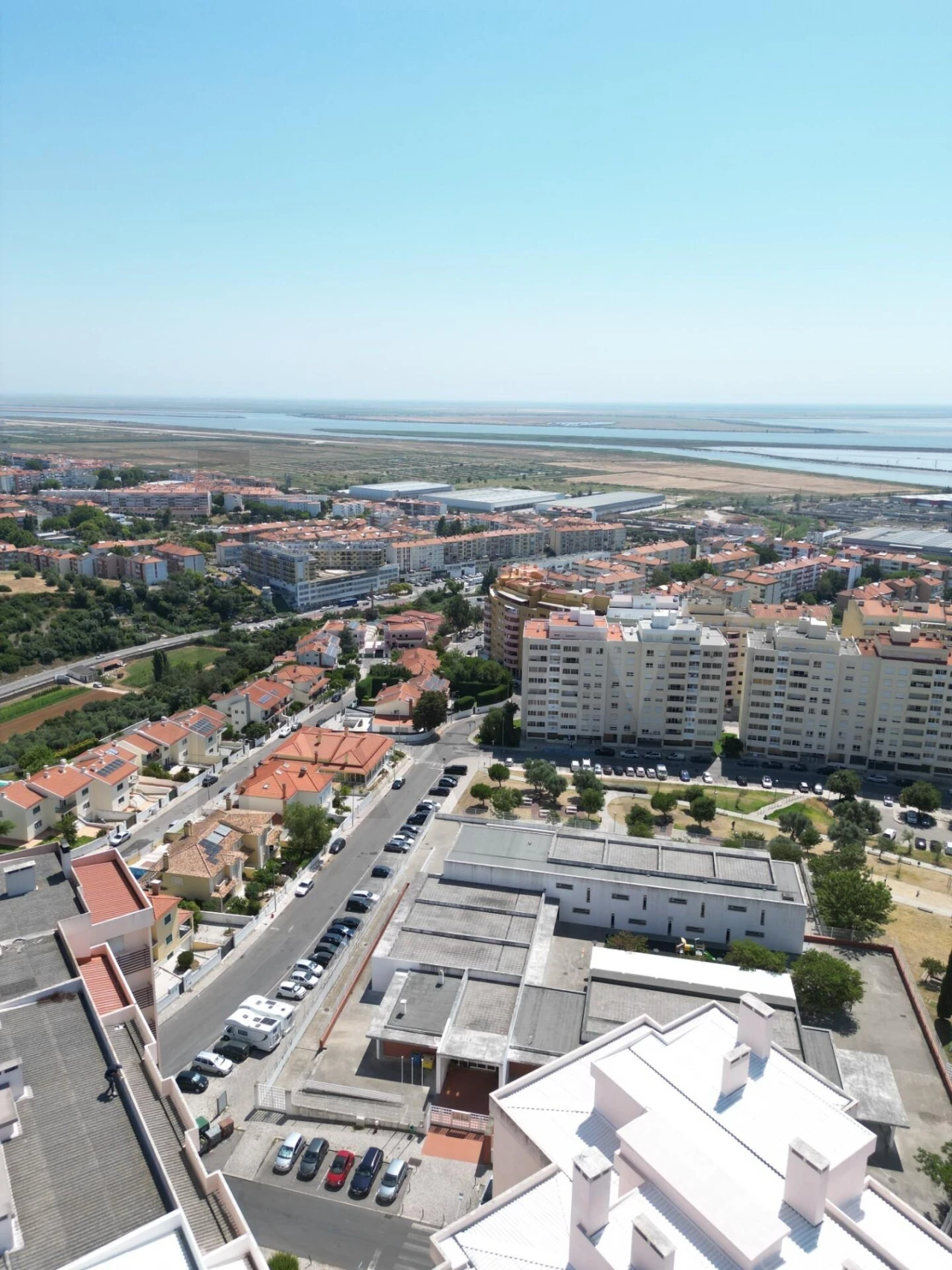 Apartamento T3 para Venda em Póvoa de Santa Iria e Forte da Casa Foto 28