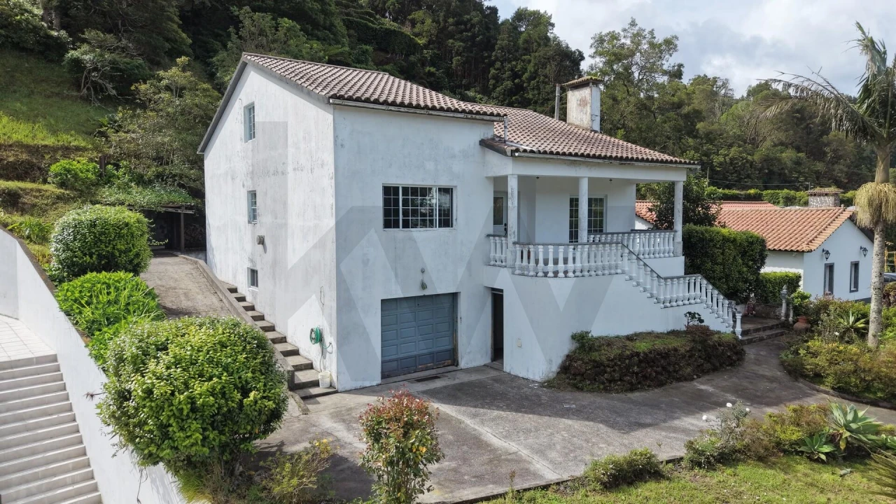 Moradia T3 para Venda em Furnas Foto 2
