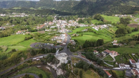 Moradia T3 para Venda em Furnas
