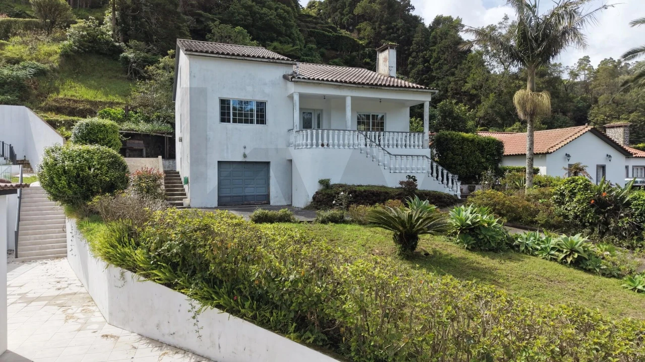 Moradia T3 para Venda em Furnas Foto 3
