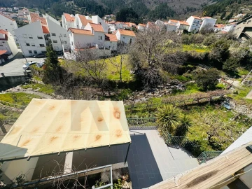 Moradia T2 para Venda em Manteigas (Santa Maria)
