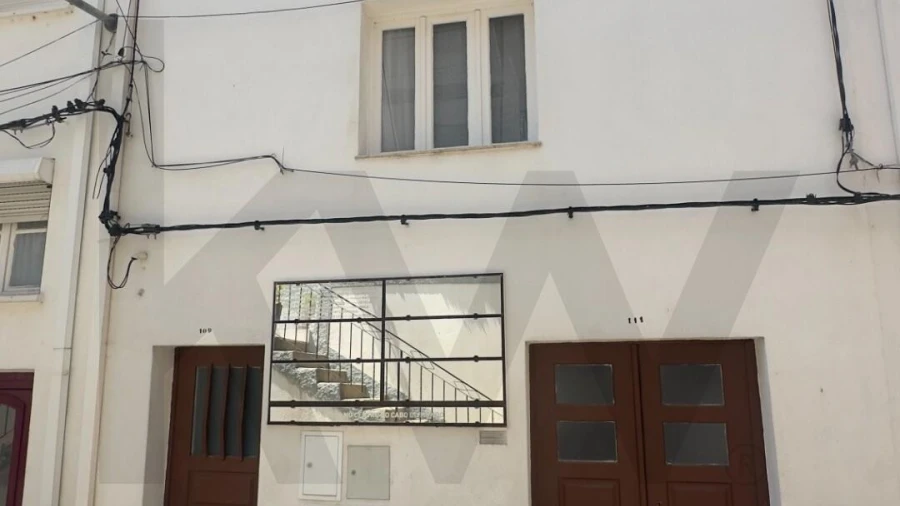 Moradia T2 para Venda em Manteigas (Santa Maria)